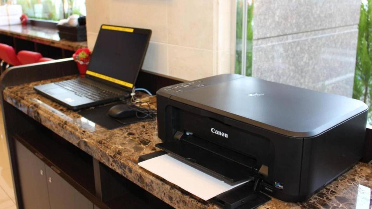 Toyoko Inn Tokyo Haneda Airport No.1 Экстерьер фото