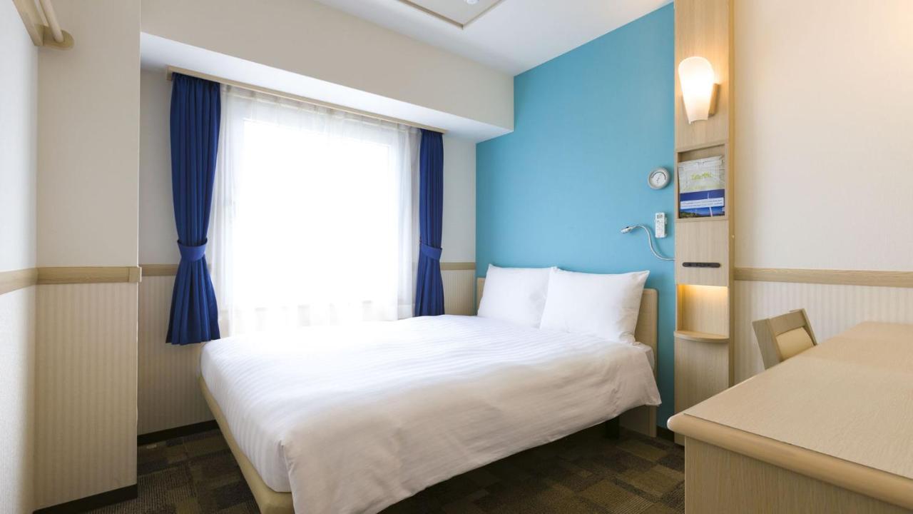 Toyoko Inn Tokyo Haneda Airport No.1 Экстерьер фото