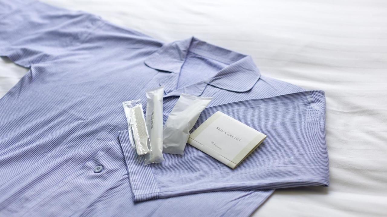 Toyoko Inn Tokyo Haneda Airport No.1 Экстерьер фото