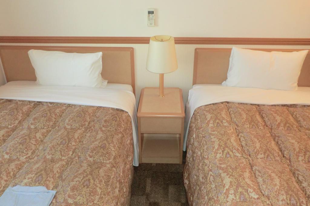Toyoko Inn Tokyo Haneda Airport No.1 Экстерьер фото