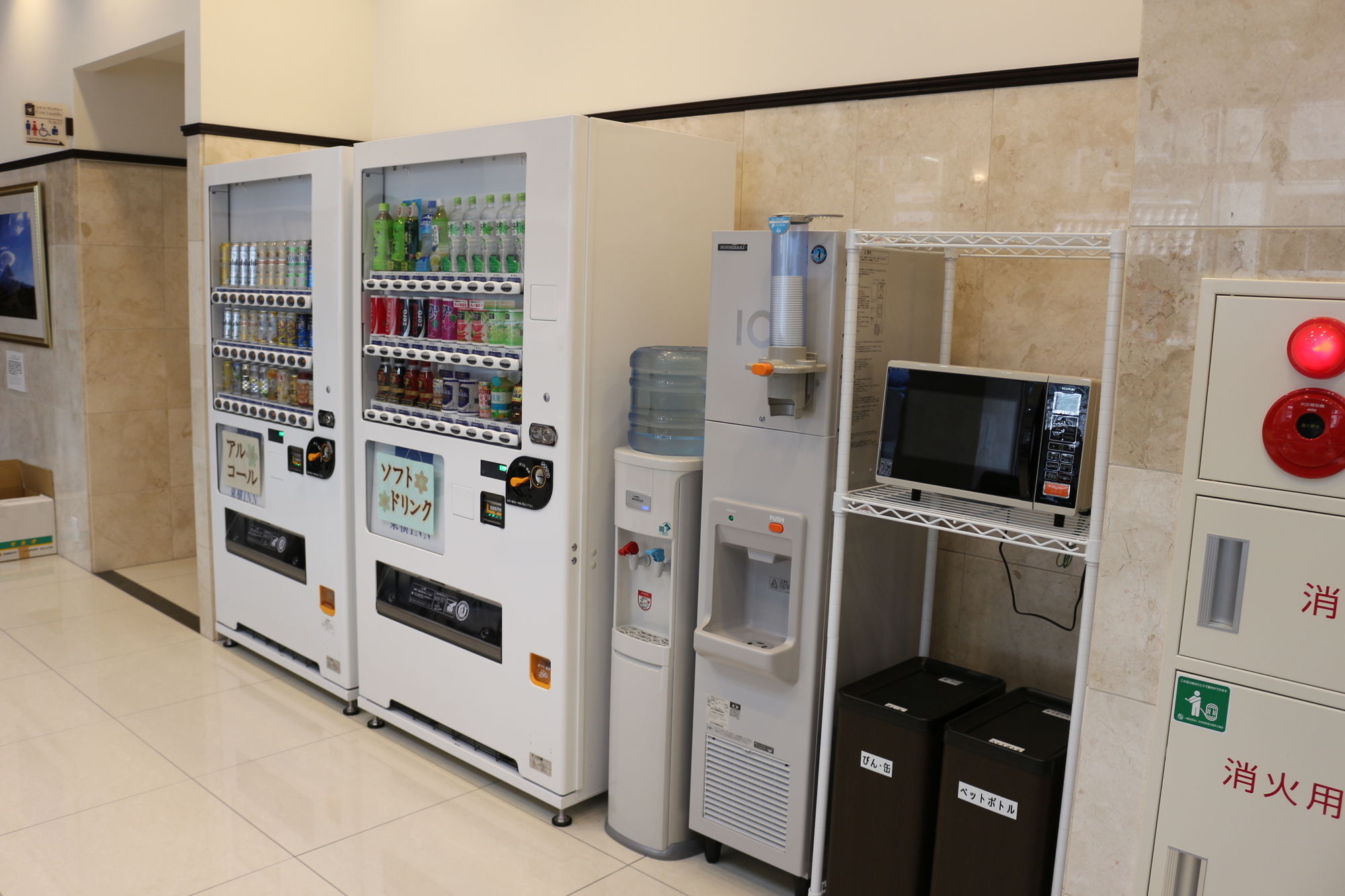 Toyoko Inn Tokyo Haneda Airport No.1 Экстерьер фото